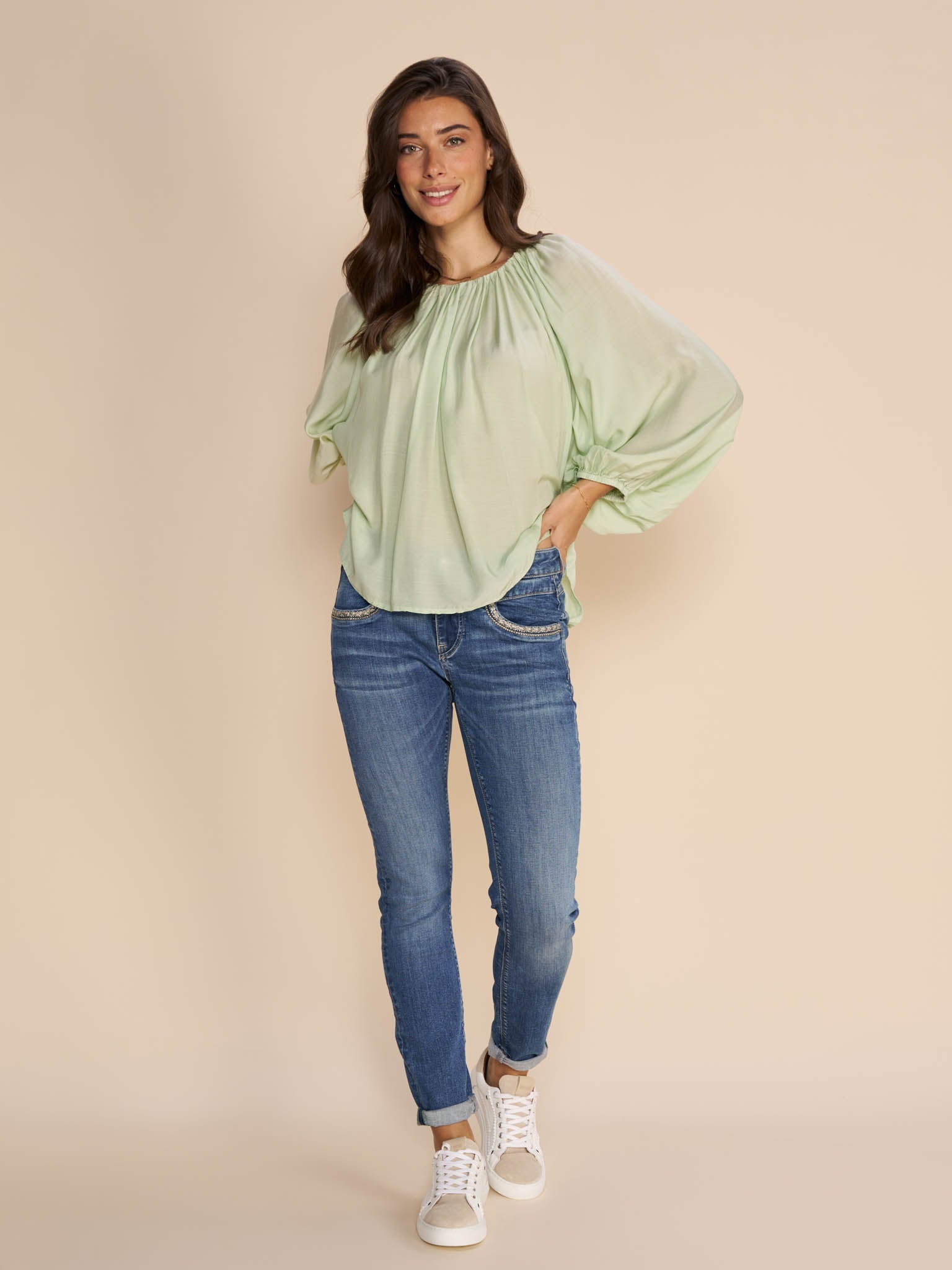 Modelshot / Blue / Detail